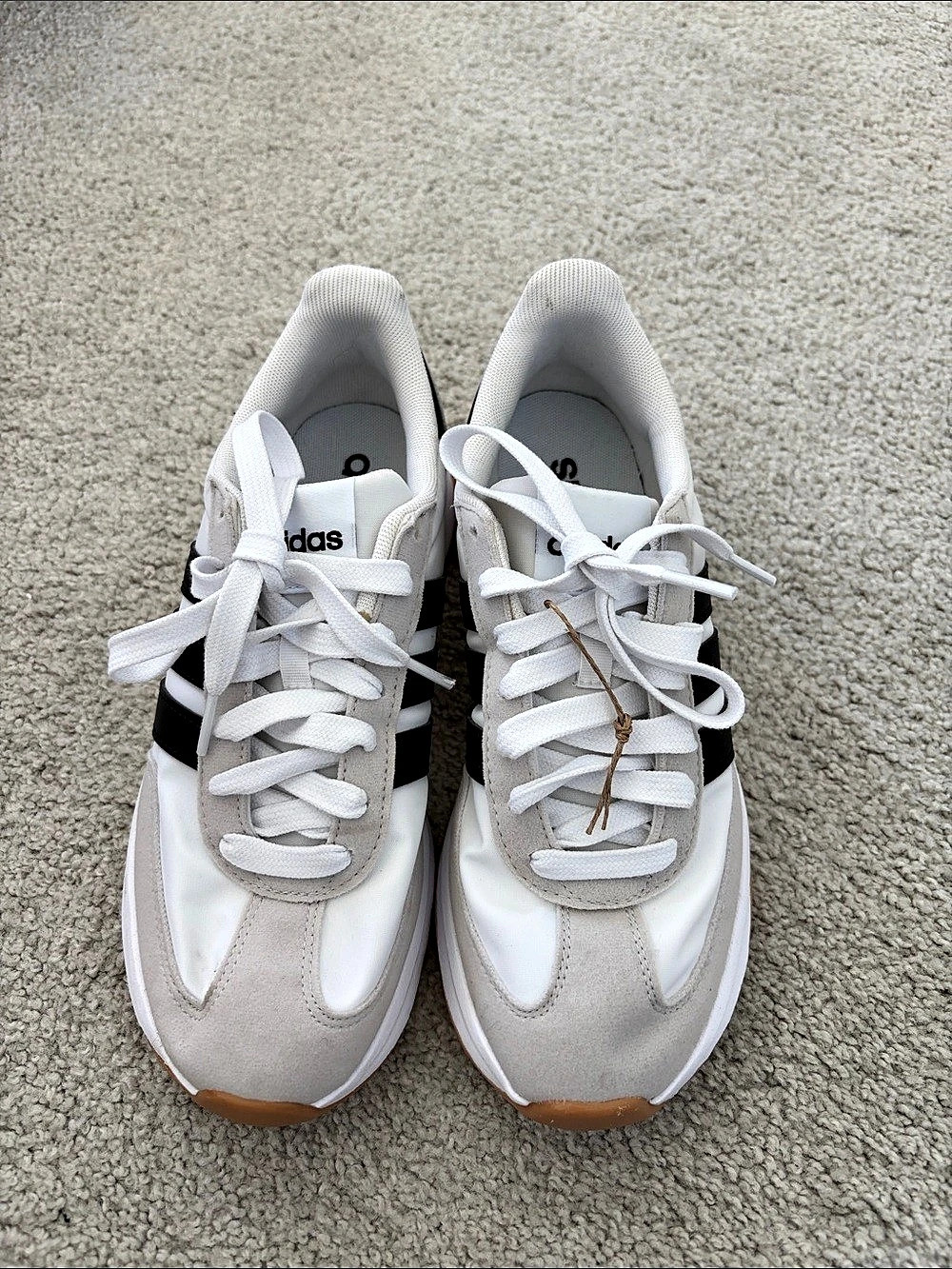 New adidas Run 70s 2.0 Shoes White & Black Sneakers Like New